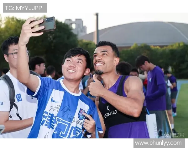 球迷心目中的足球明星那些令人难忘的瞬间与热情支持